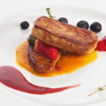 Escalope de foie gras déglacé au vinaigre de framboise