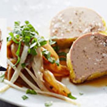 Foie gras de canard cuit, chicons confits à la menthe