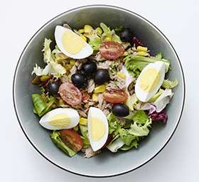 Salade niçoise revisitée - 4,20€ 