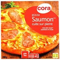 CORA Pizza au saumon cuite sur pierre