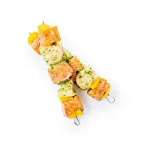 Votre poissonnier propose, brochette de saumon cabillaud poivron marinade indienne