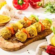 Votre boucher propose, Produit élaboré : Brochettes de boulettes porc et veau  marinées Indienne à griller x 2