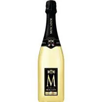 M by Muscador, Vin mousseux Demi-sec