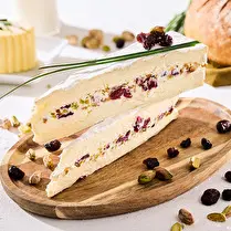 Fabriqué dans nos ateliers, Brie pistaches cramberries