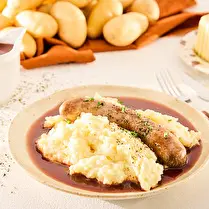 Cuisiné dans nos ateliers, Saucisse brasse sauce bourguignonne purée